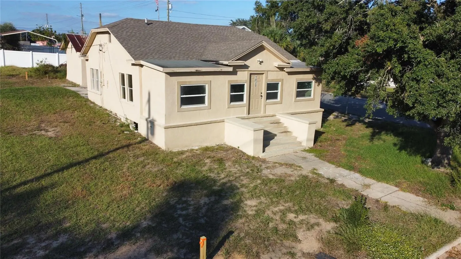 1020 Main Street, FL