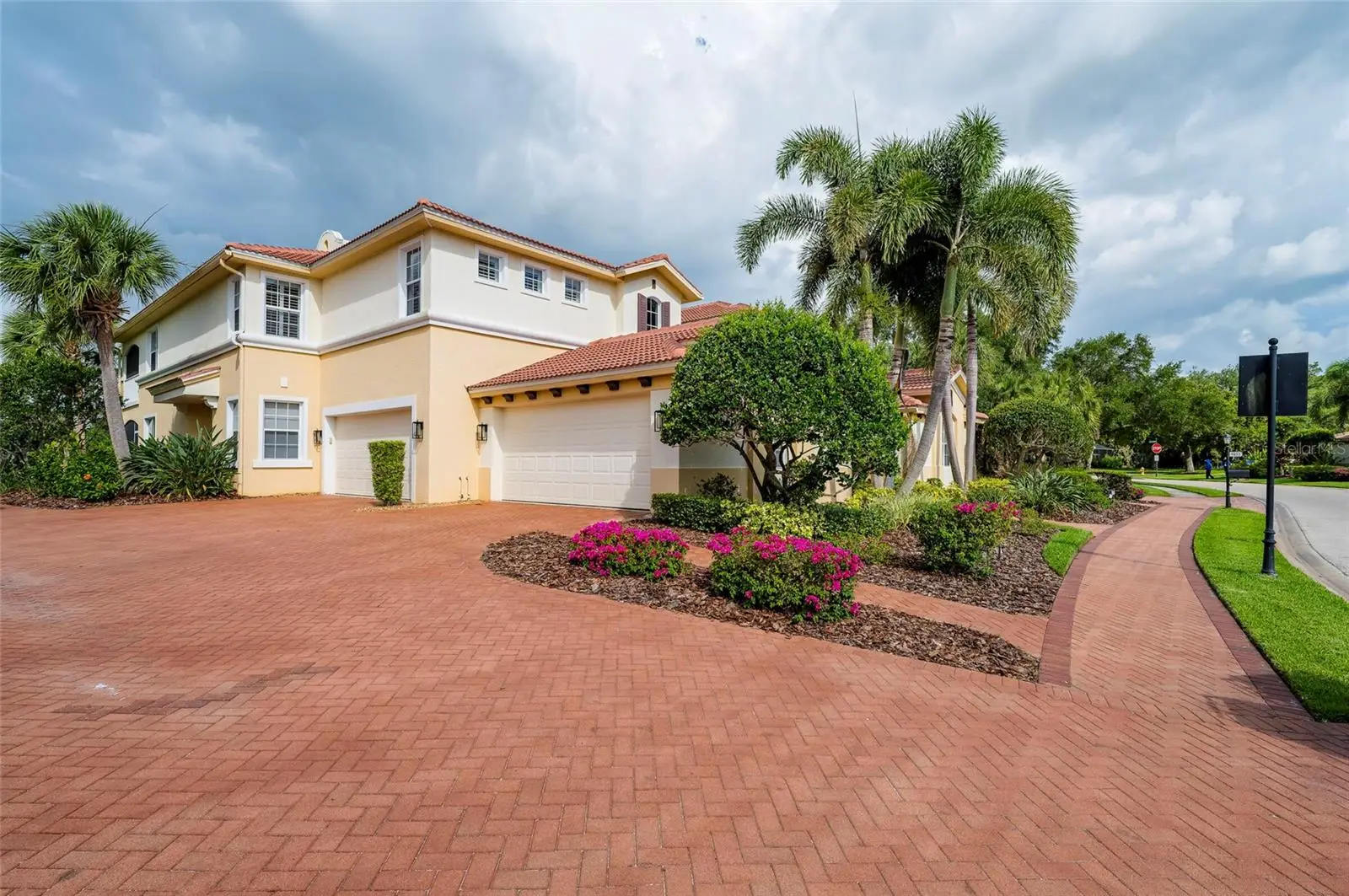 9453 Discovery Terrace, FL