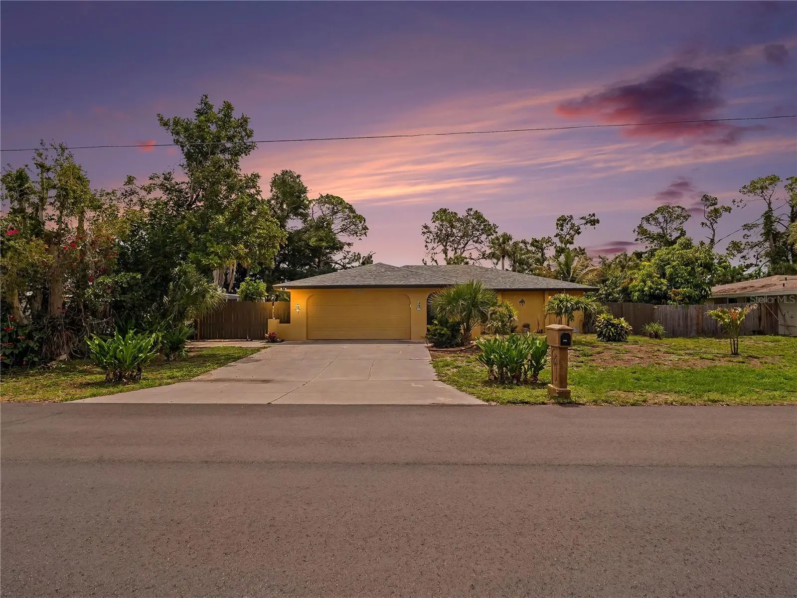 2320 Lake Shore Drive, FL