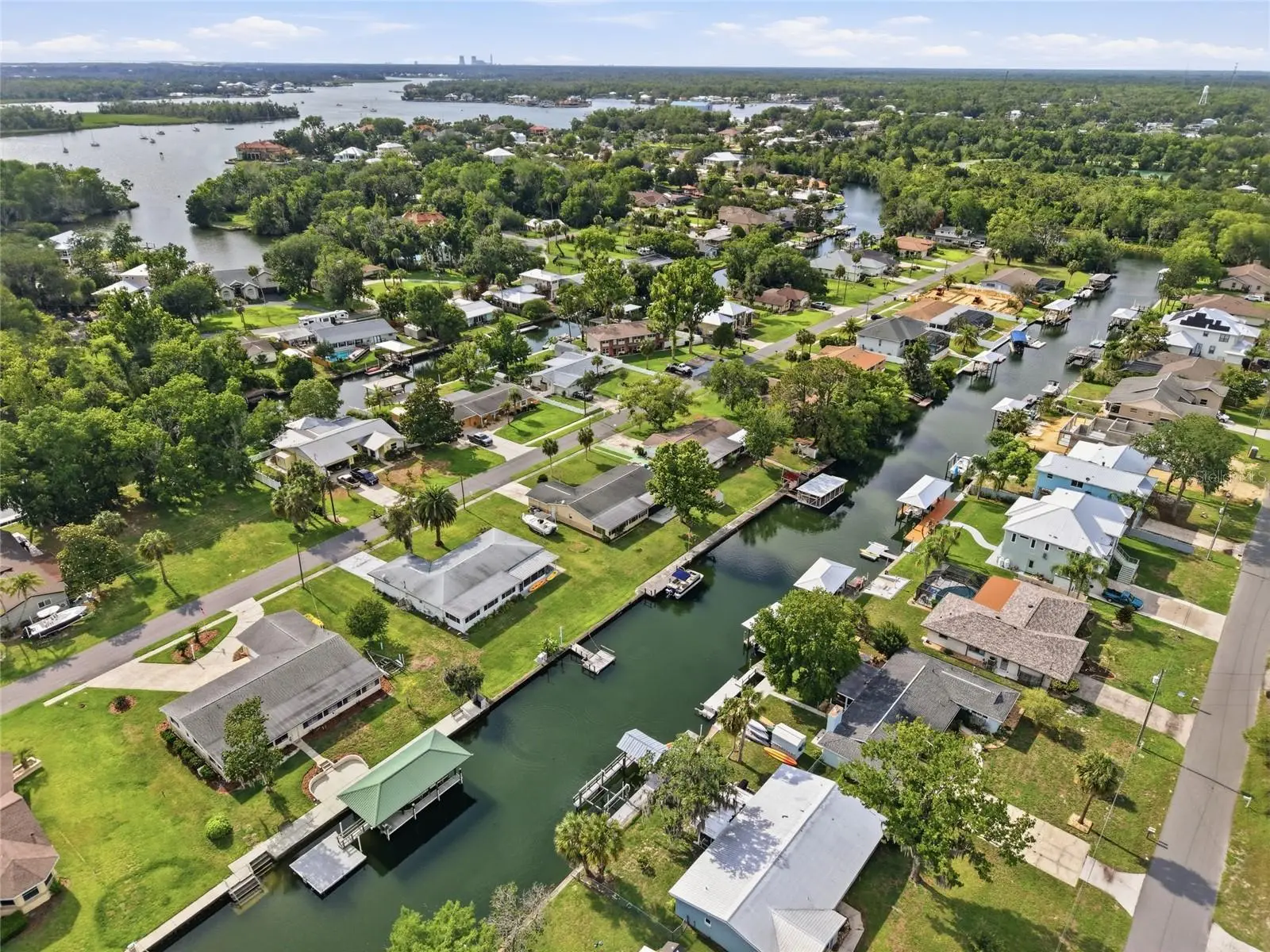 1401 Paradise Avenue, FL