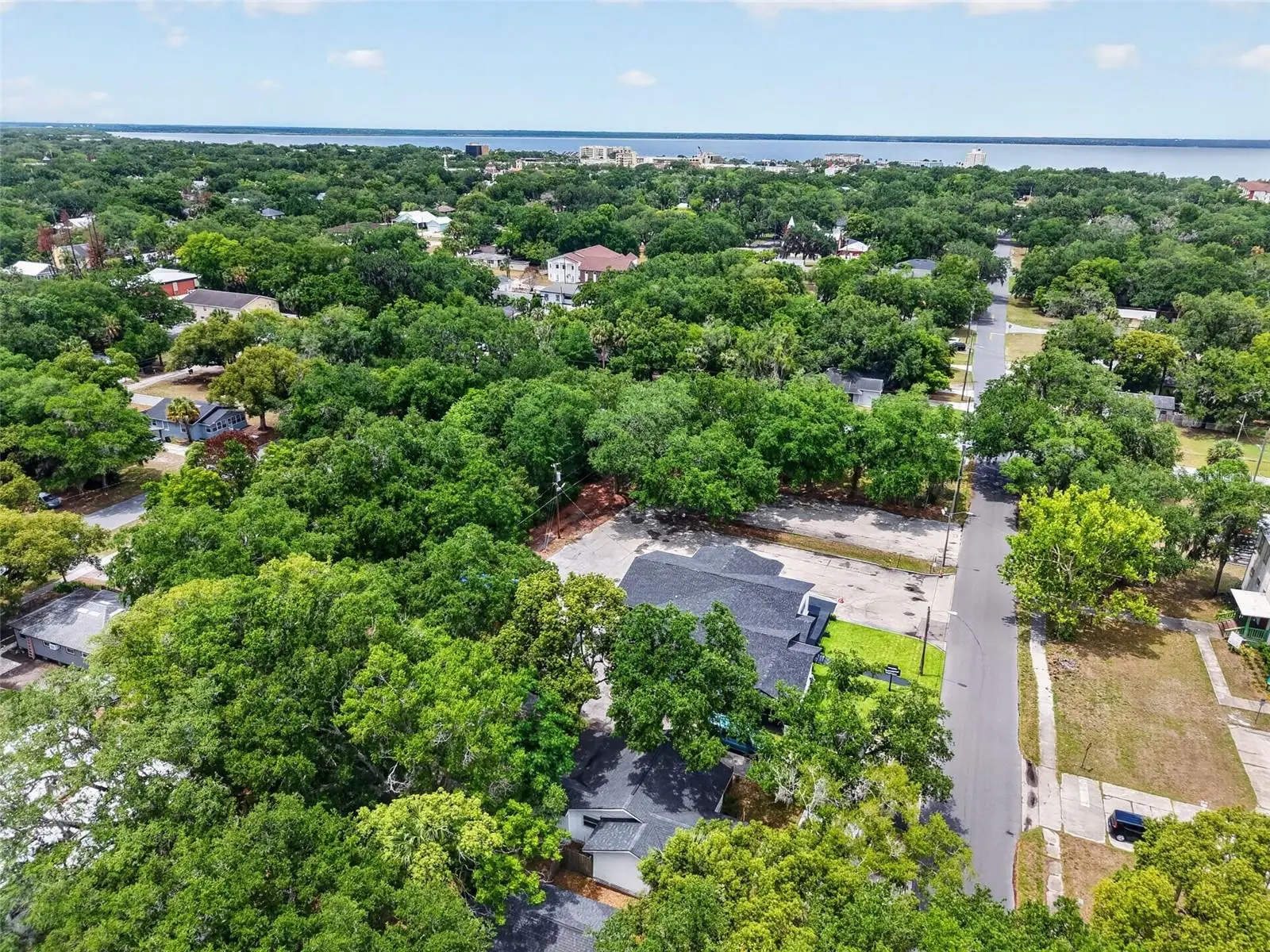 1114 Pine Avenue, FL