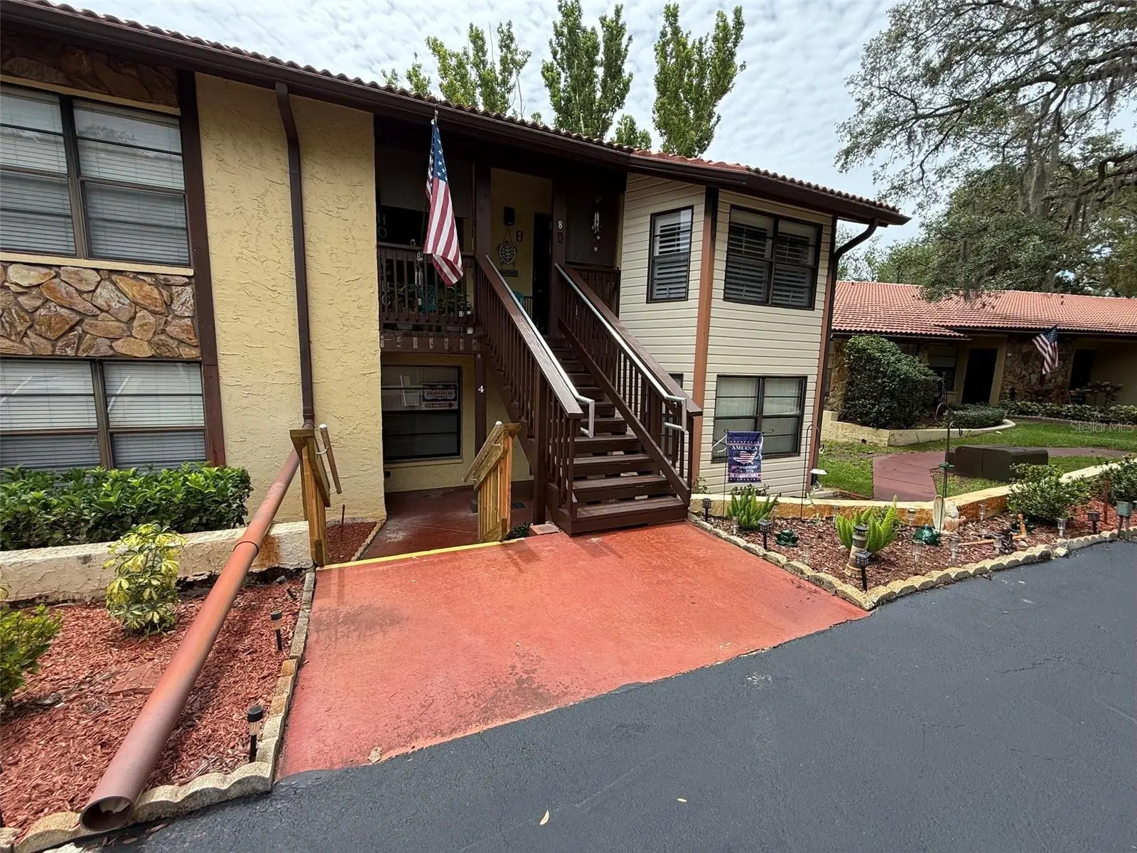 8621 Shadblow Court, FL