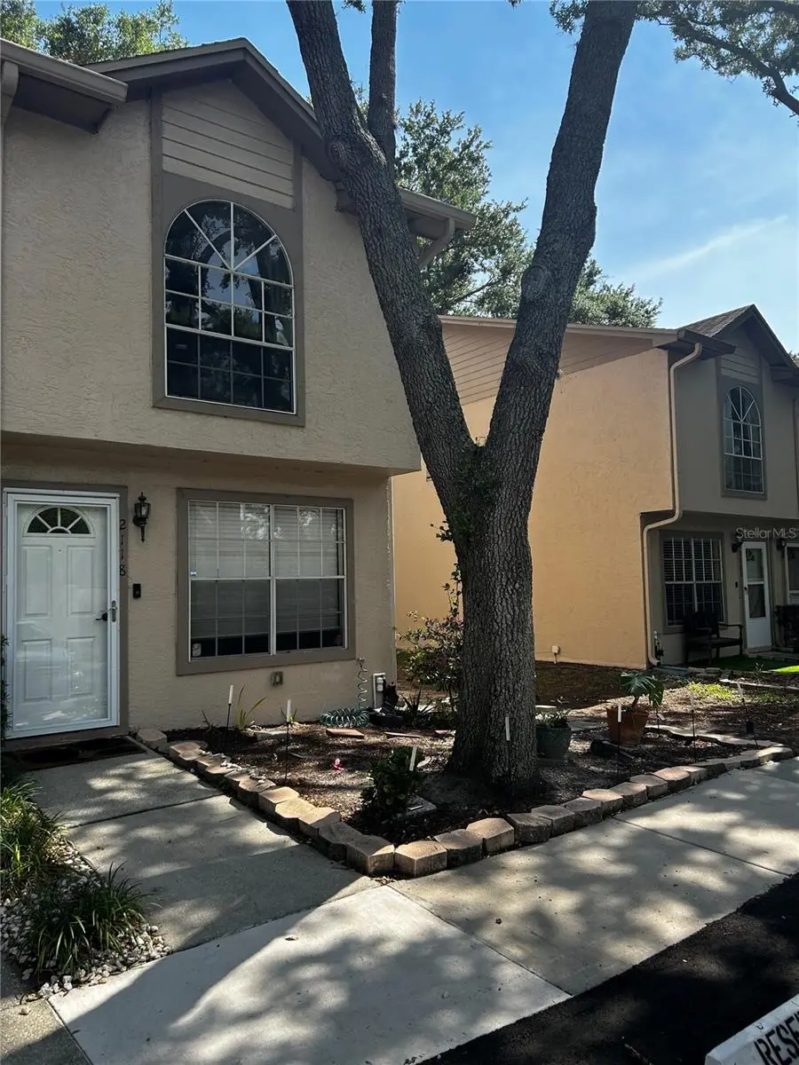 2118 Fletchers Point Circle, FL