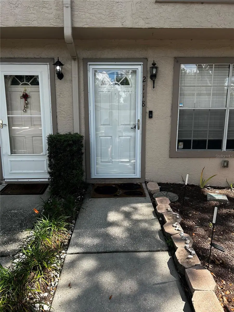 2118 Fletchers Point Circle, FL