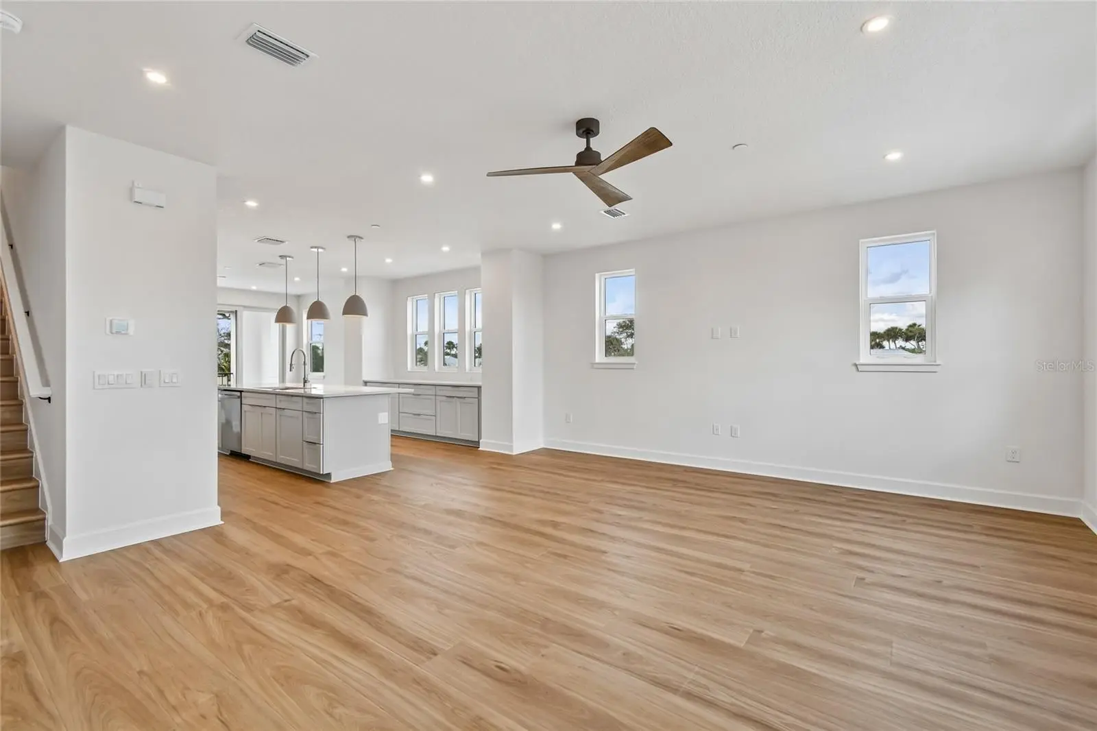 2101 Tidewatch Loop, FL