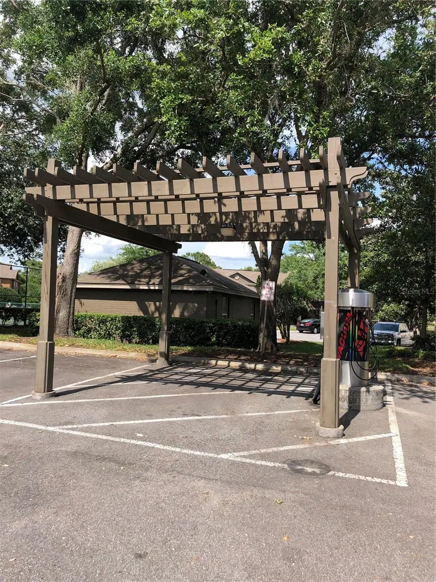 404 Summit Ridge Place, FL
