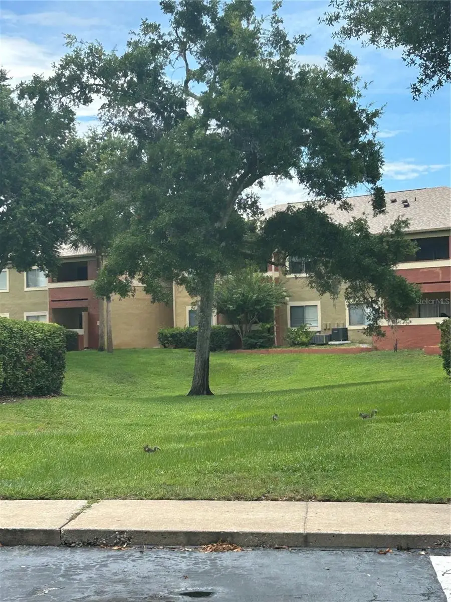 636 Kenwick Circle, FL