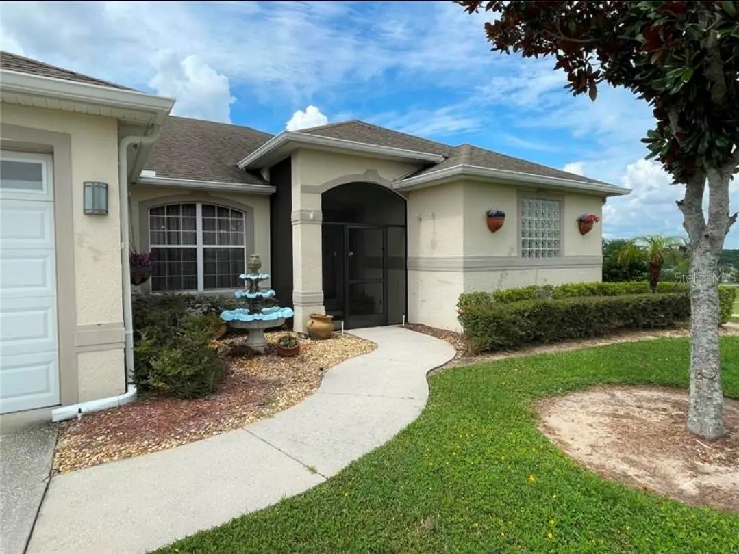 2915 Southern Pines Loop, FL
