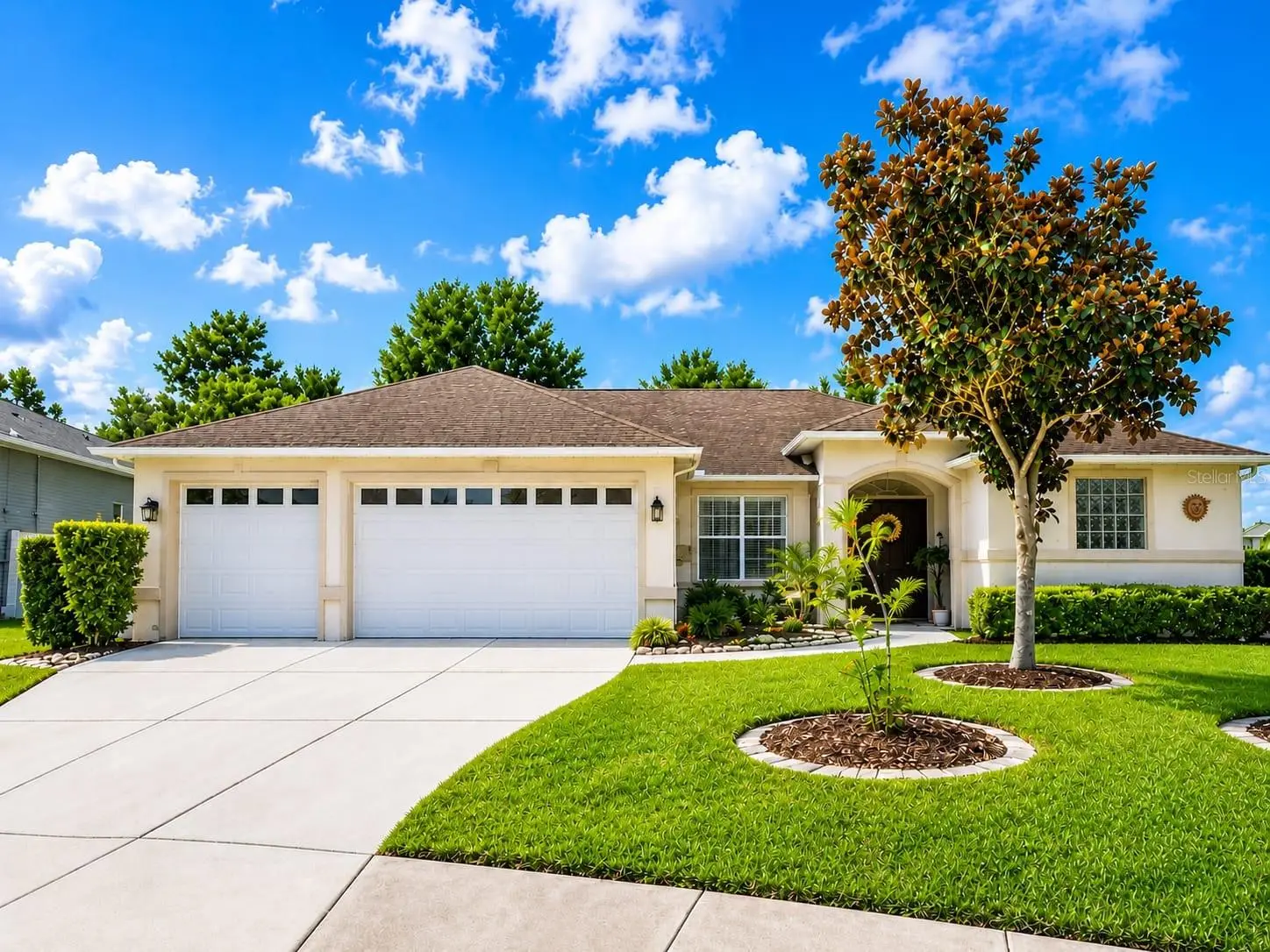 2915 Southern Pines Loop, FL