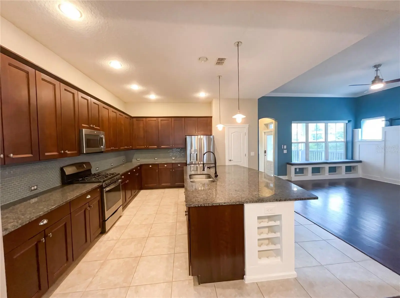 1338 Union Club Drive, FL