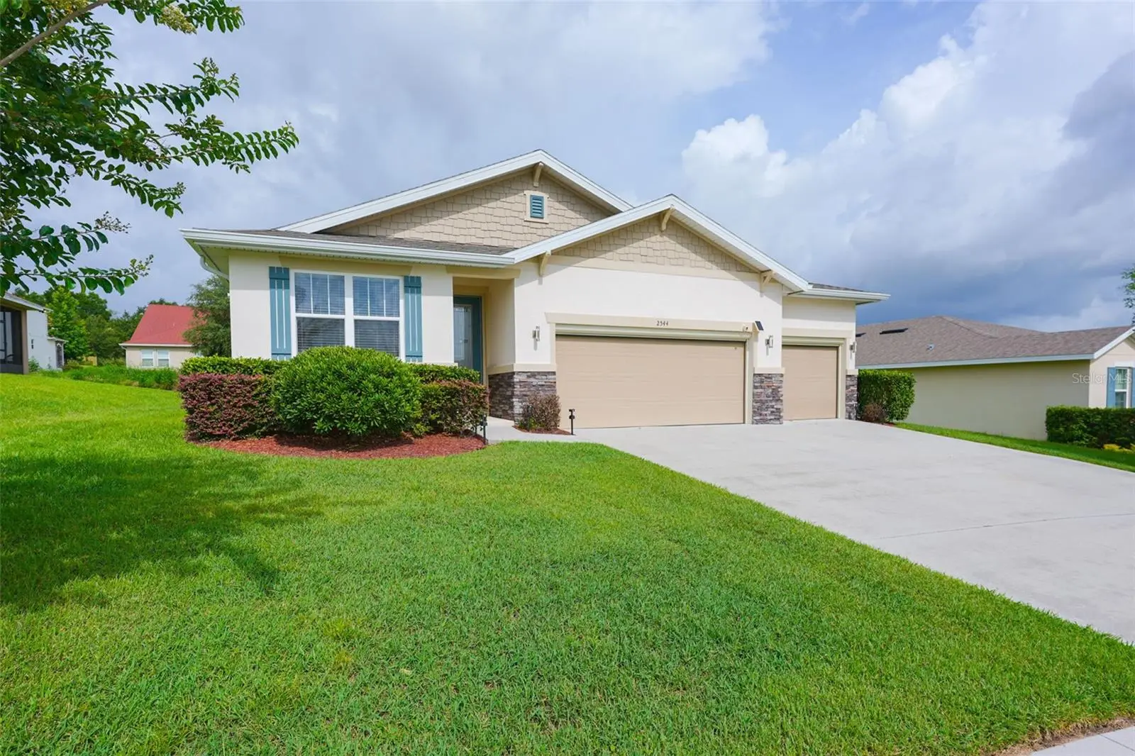 2544 Autumn Stream Drive, FL