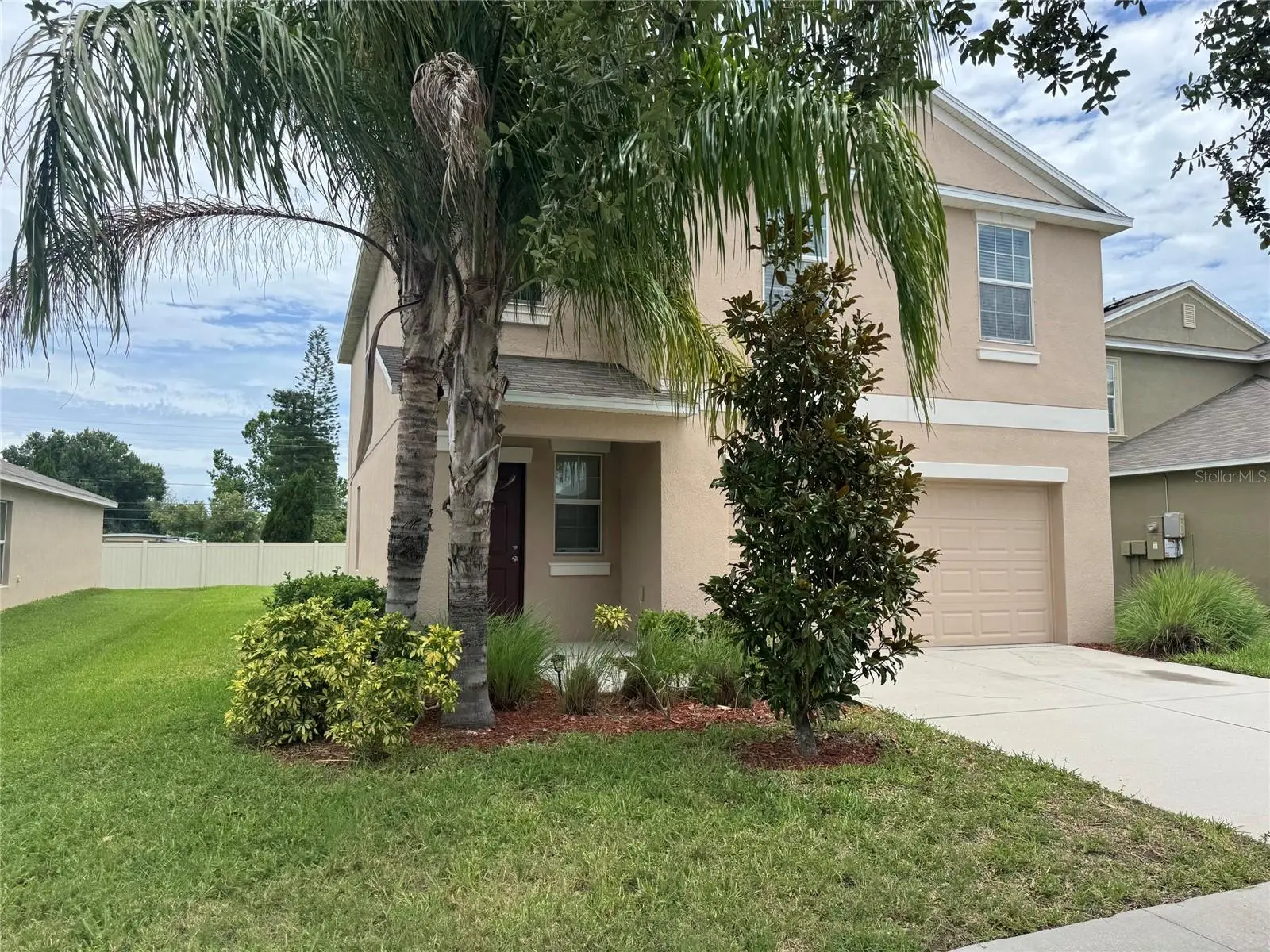 405 Serenity Mill Loop, FL