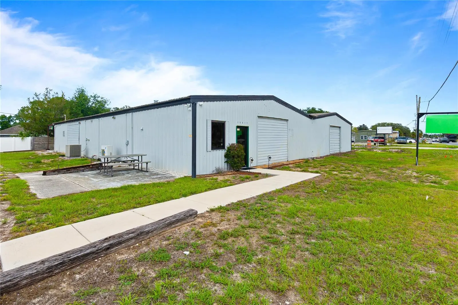 15617 Old Us Highway 441, FL
