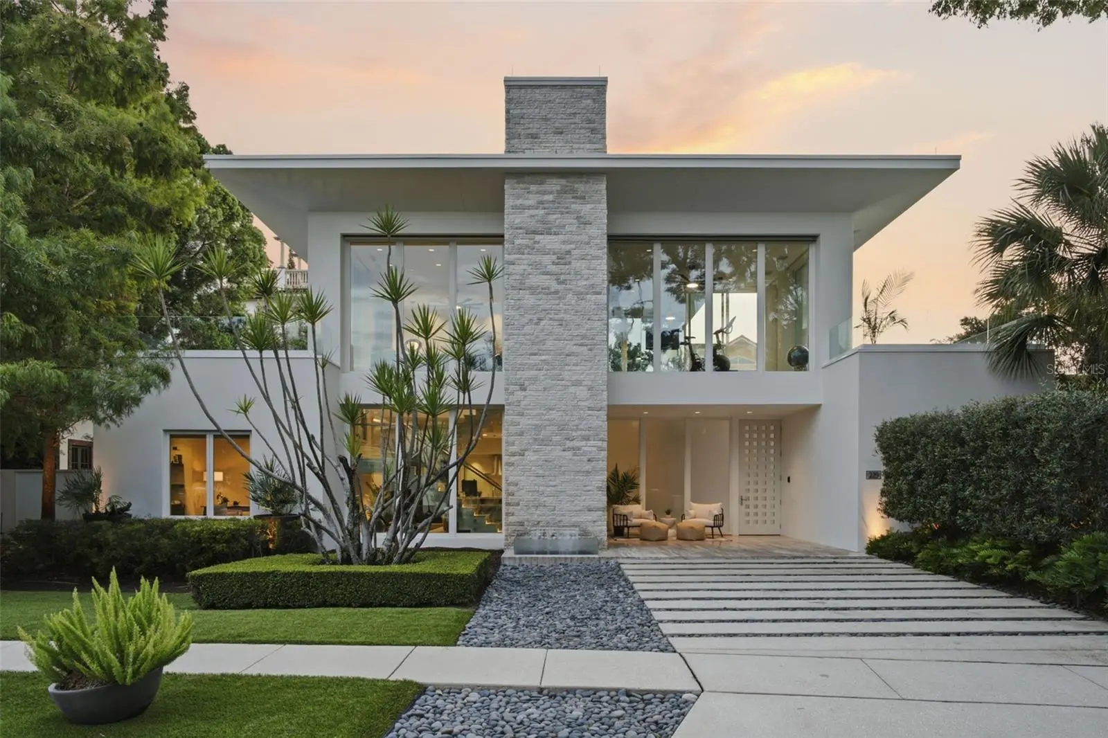 229 Alexander Place, FL