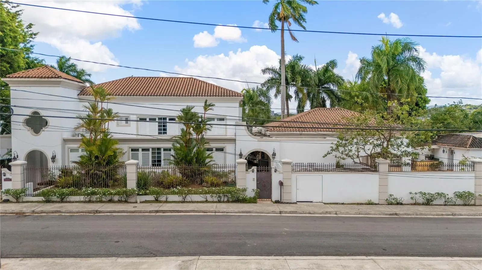 A Street Villa Caparra, PR
