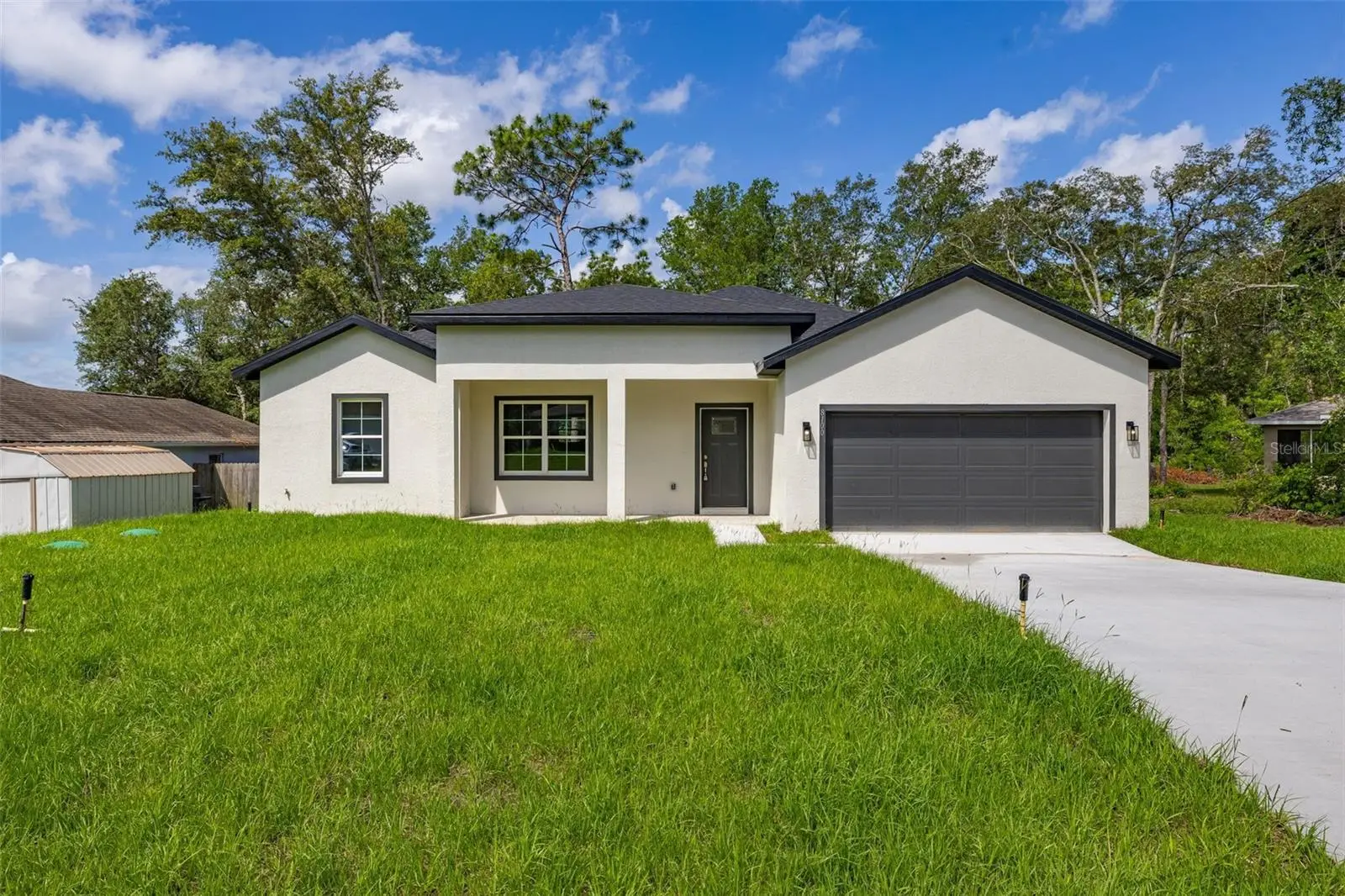 8100 Hillview Circle, FL
