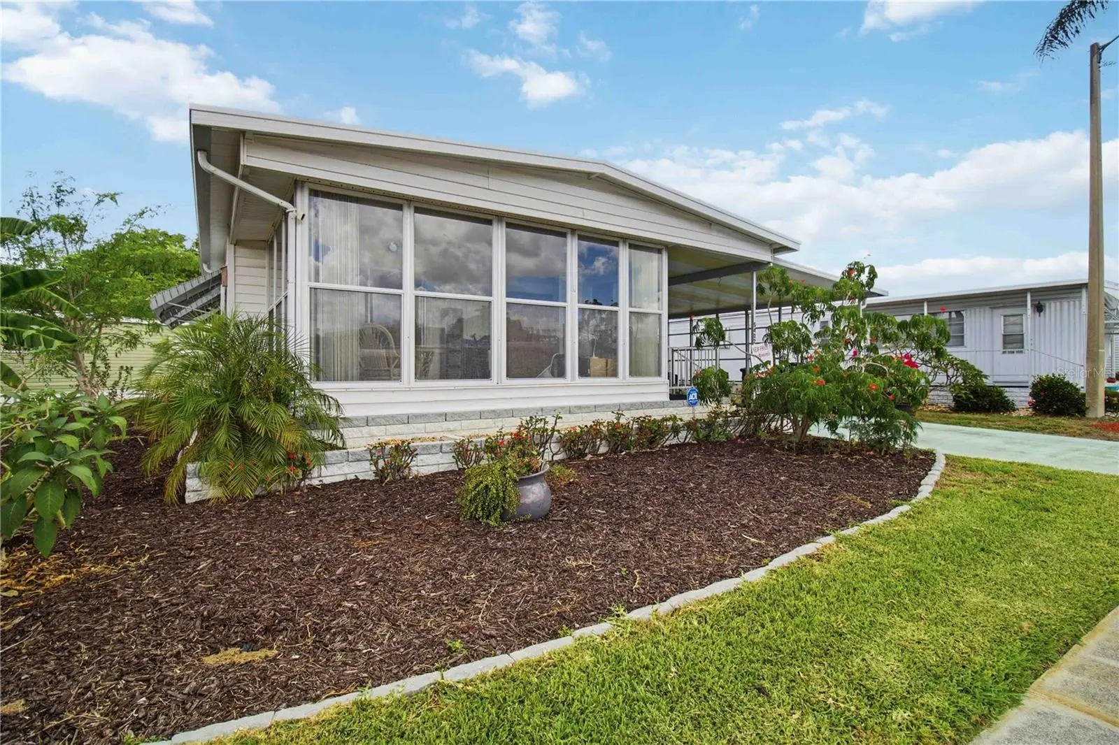 5402 Chateau Lane, FL