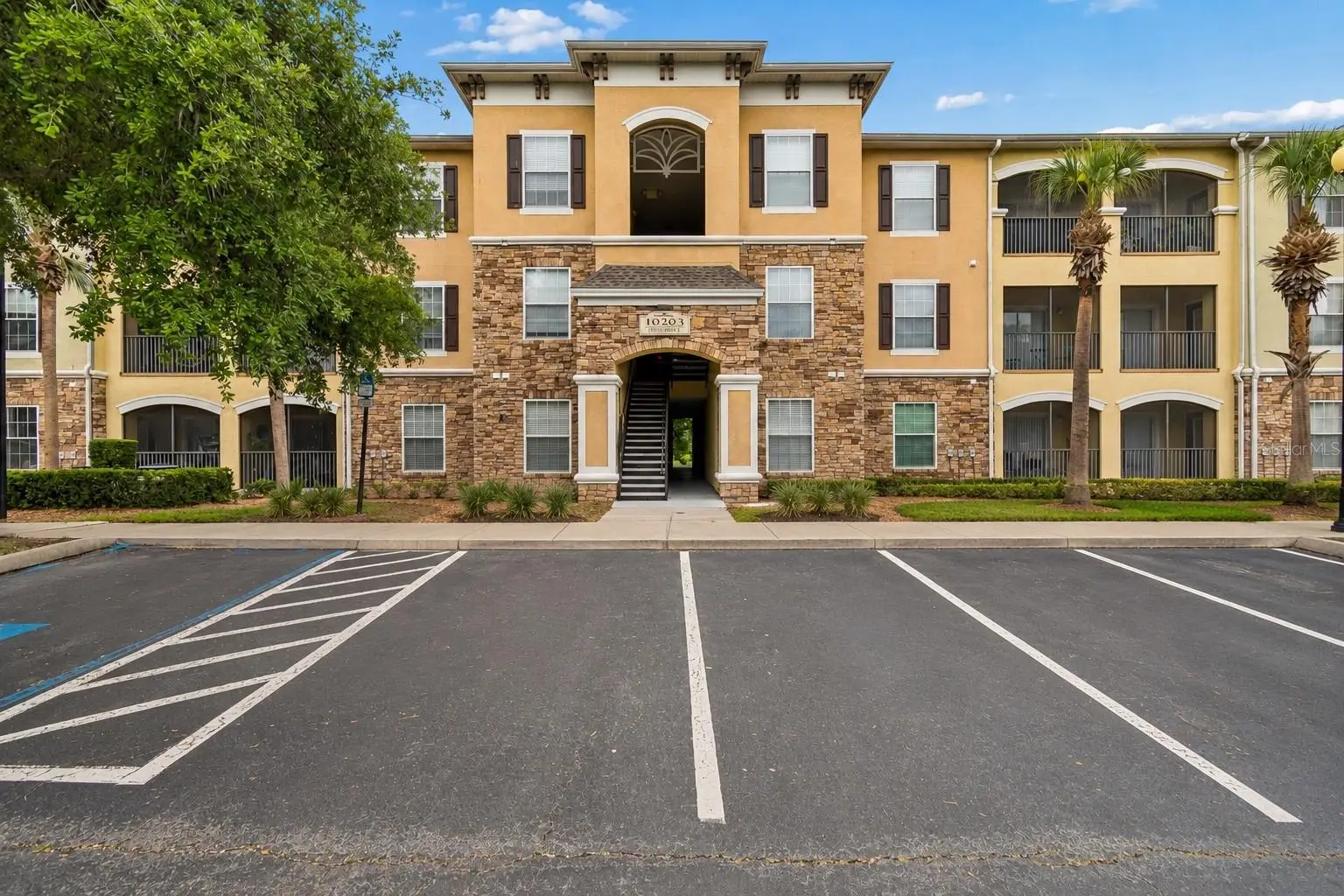 10203 Courtney Palms Boulevard, FL