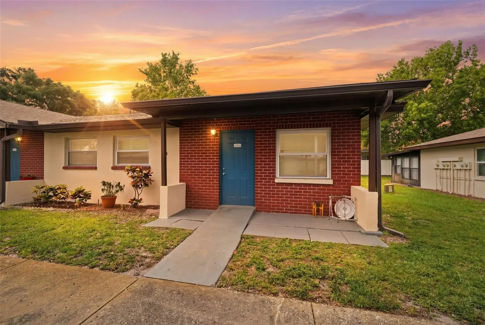 24862 Us Highway 19 N, FL