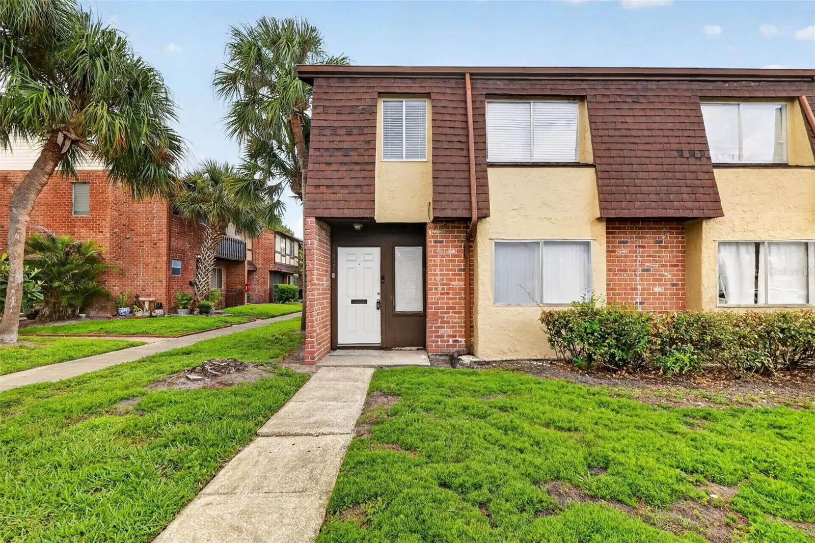 5121 Picadilly Circus Court, FL