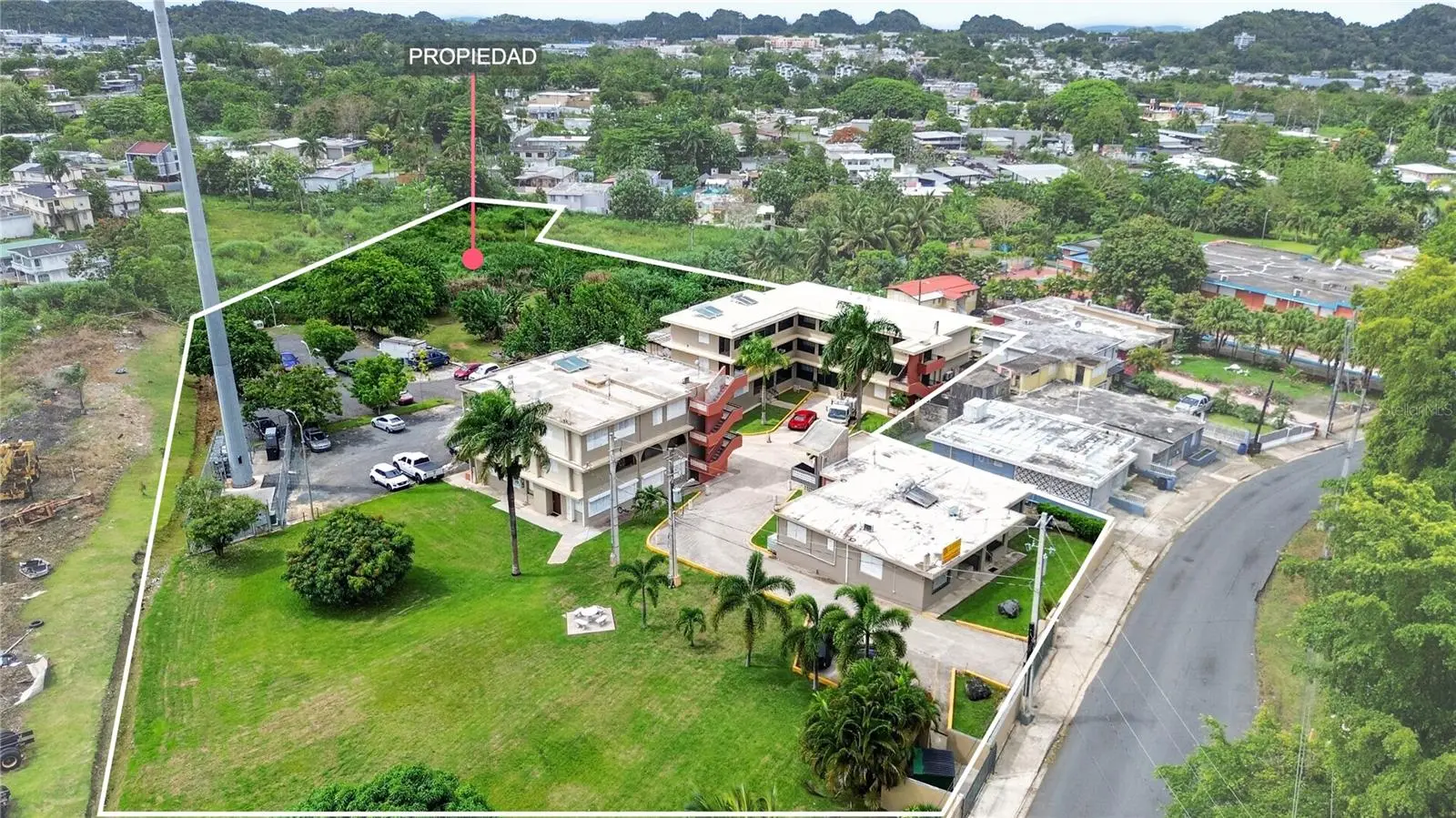 120 Bo Hato Tejas, Calle Pajaros, PR