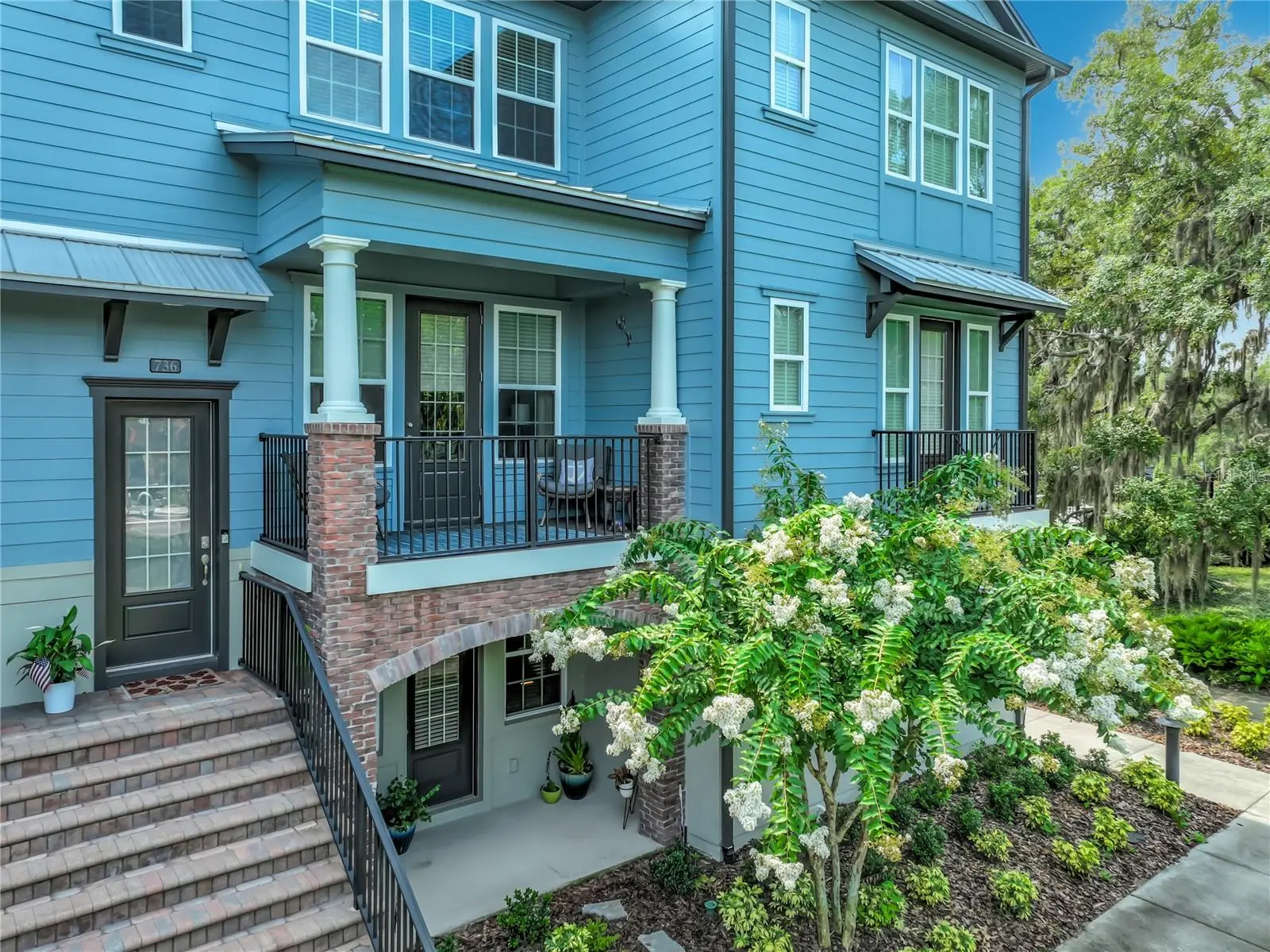 736 Catalonia Cove, FL