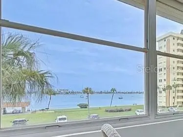 4550 Cove Circle, FL
