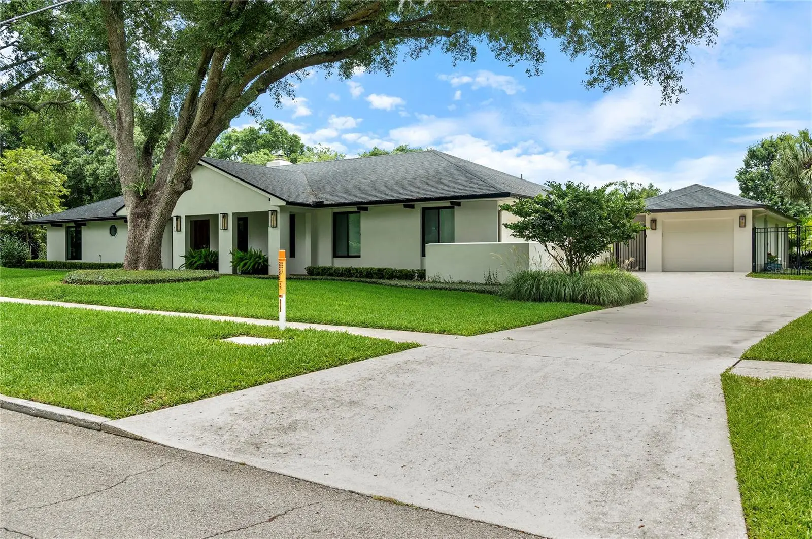 220 Adams Drive, FL
