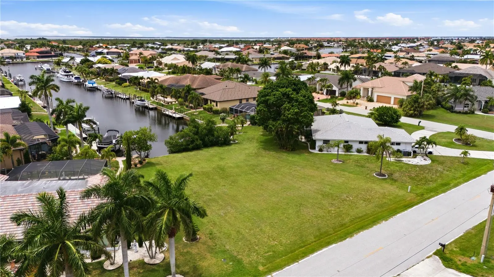 1121 Coronado Drive, FL
