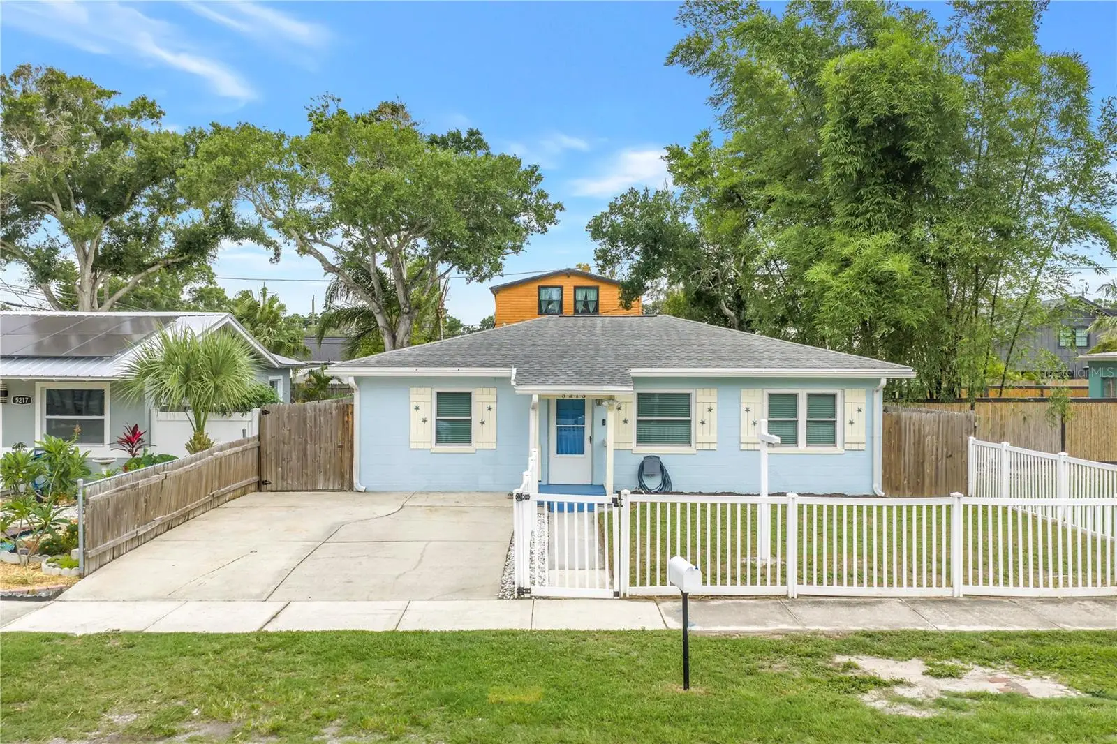 5213 Tangerine Avenue, FL