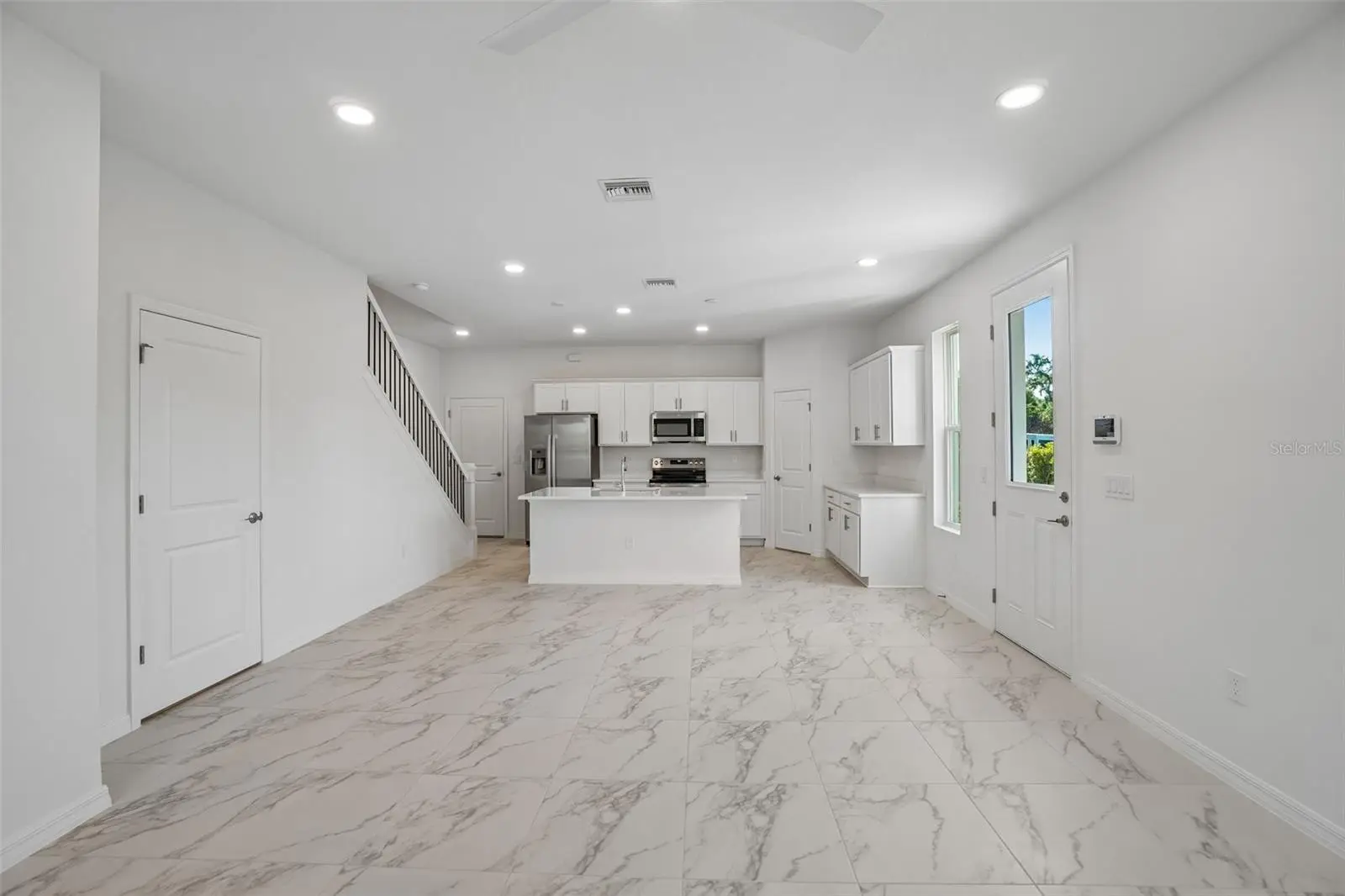 616 Silver Stream Court, FL