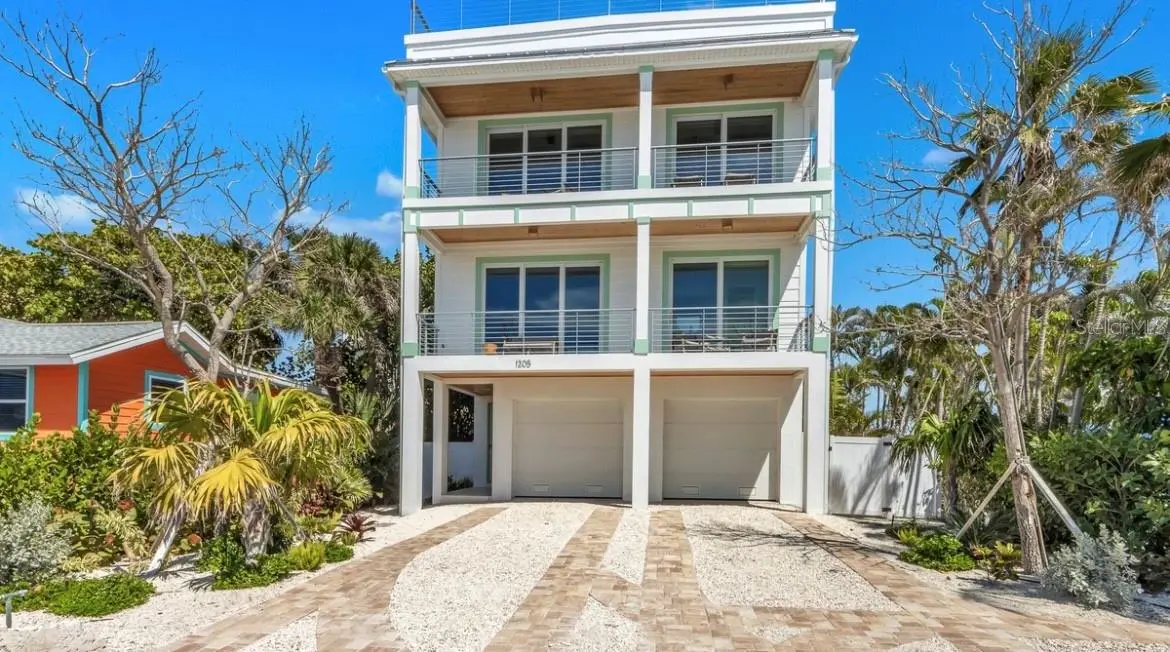 106 11th Street, FL