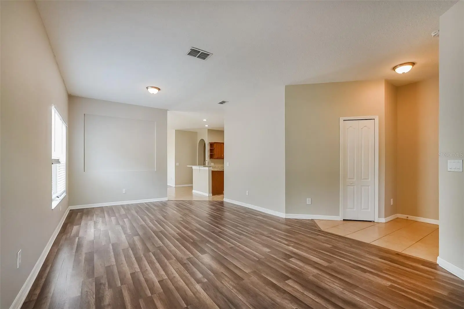 1221 Longville Circle, FL