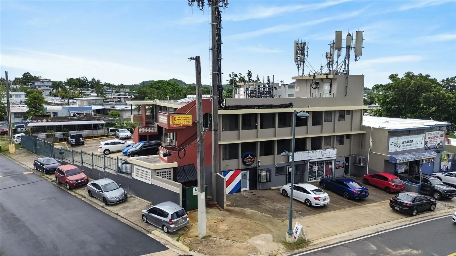 1 Hnas Davila, Betances Esq A D, PR