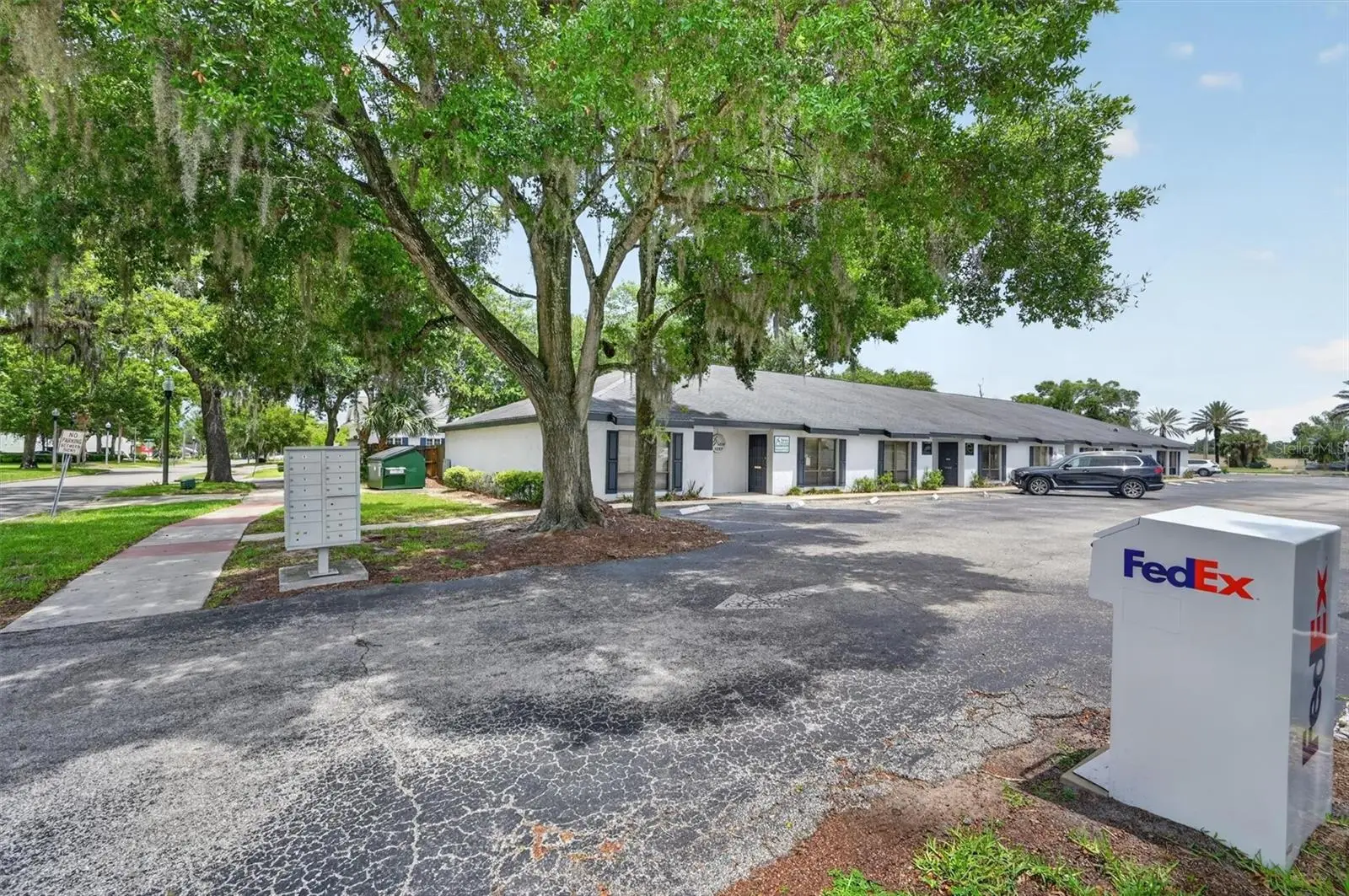 7 Main Street, FL