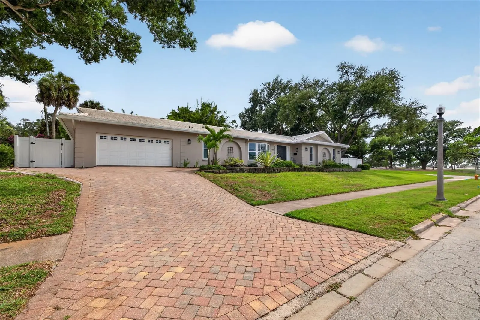 303 Roebling Road, FL