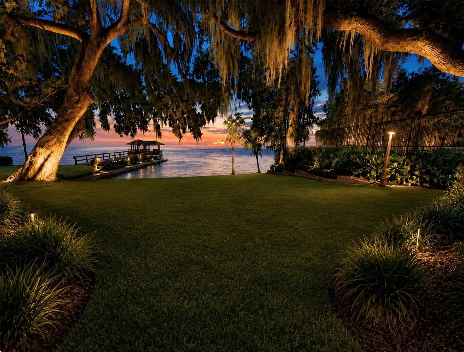 1341 Lakeshore Drive, FL