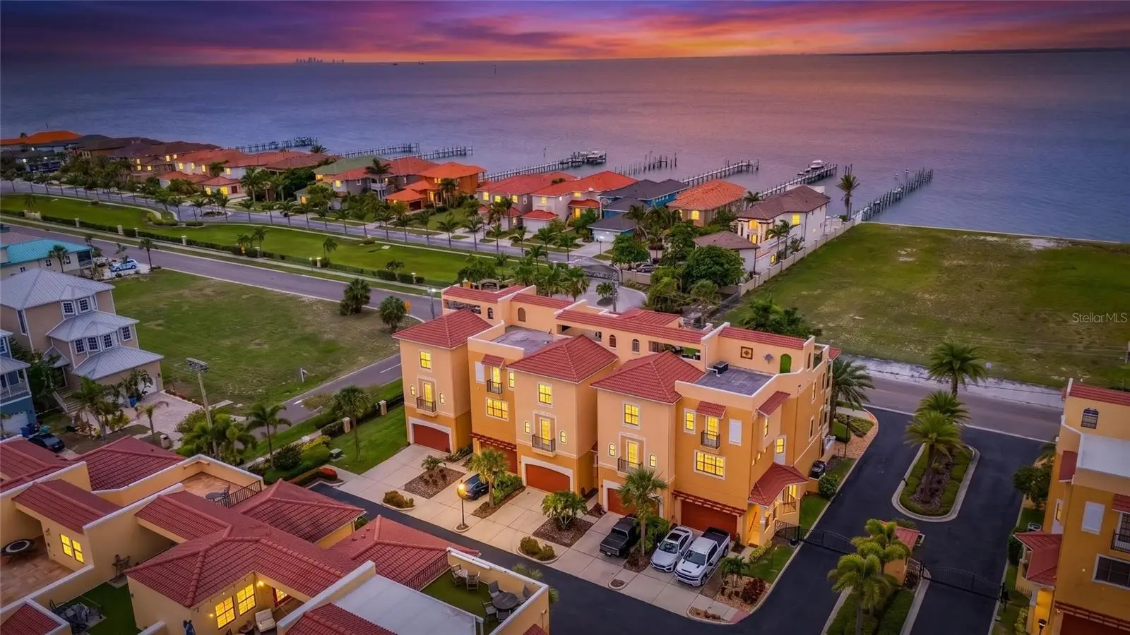 6408 Mayra Shores Lane, FL
