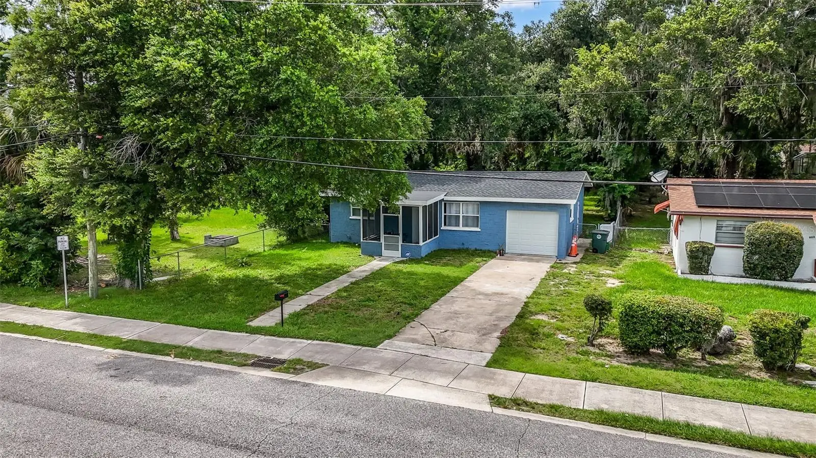 906 Magnolia Avenue, FL