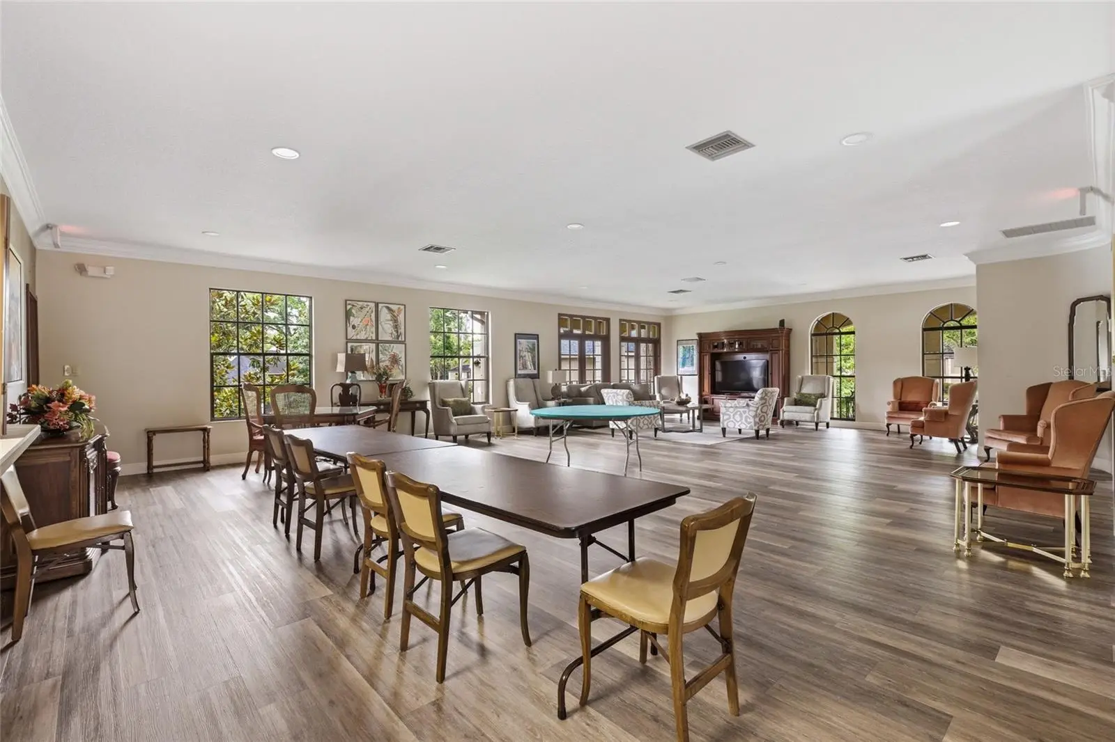 1055 Kensington Park Drive, FL