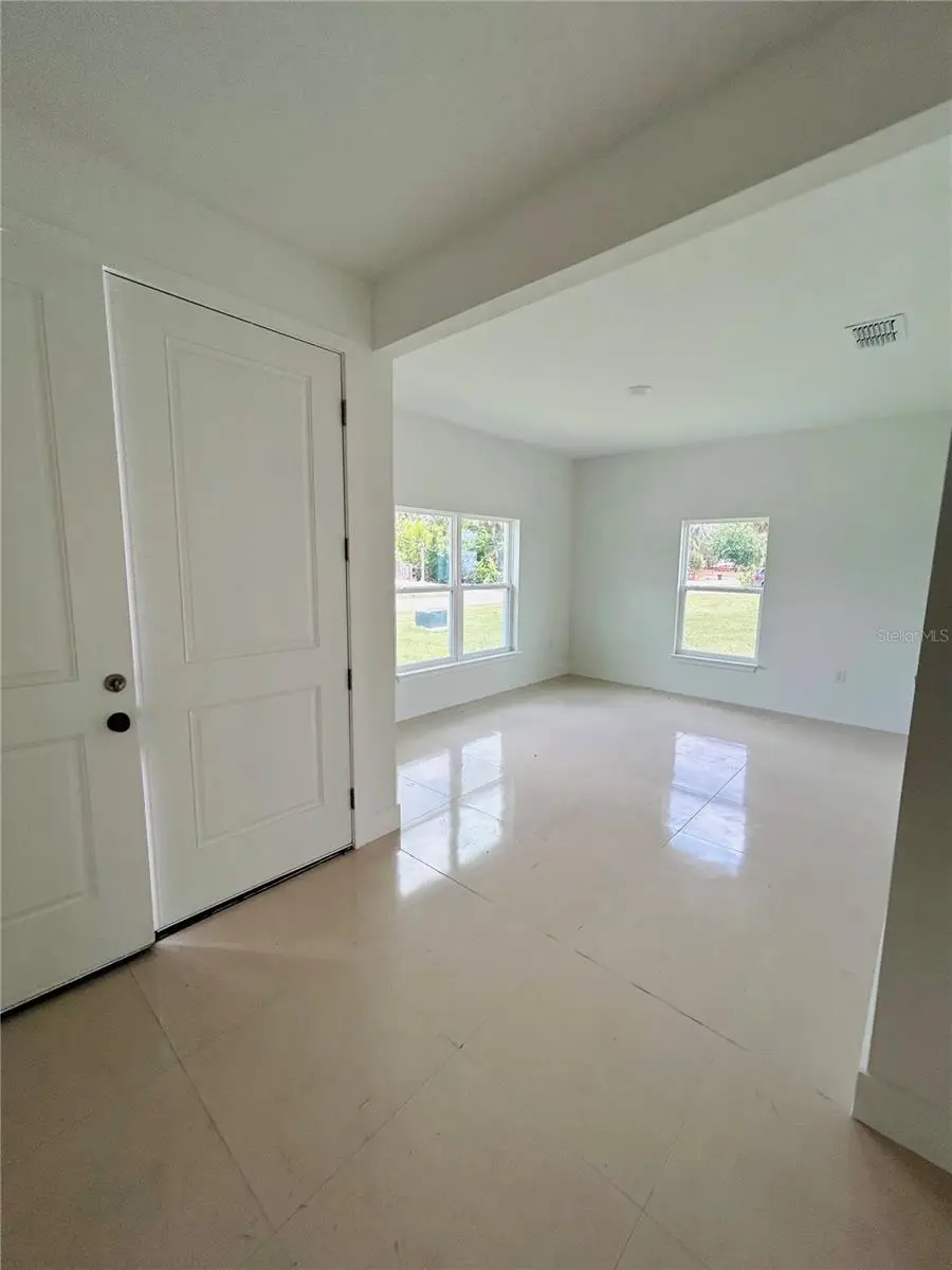 239 Greenbrier Avenue, FL
