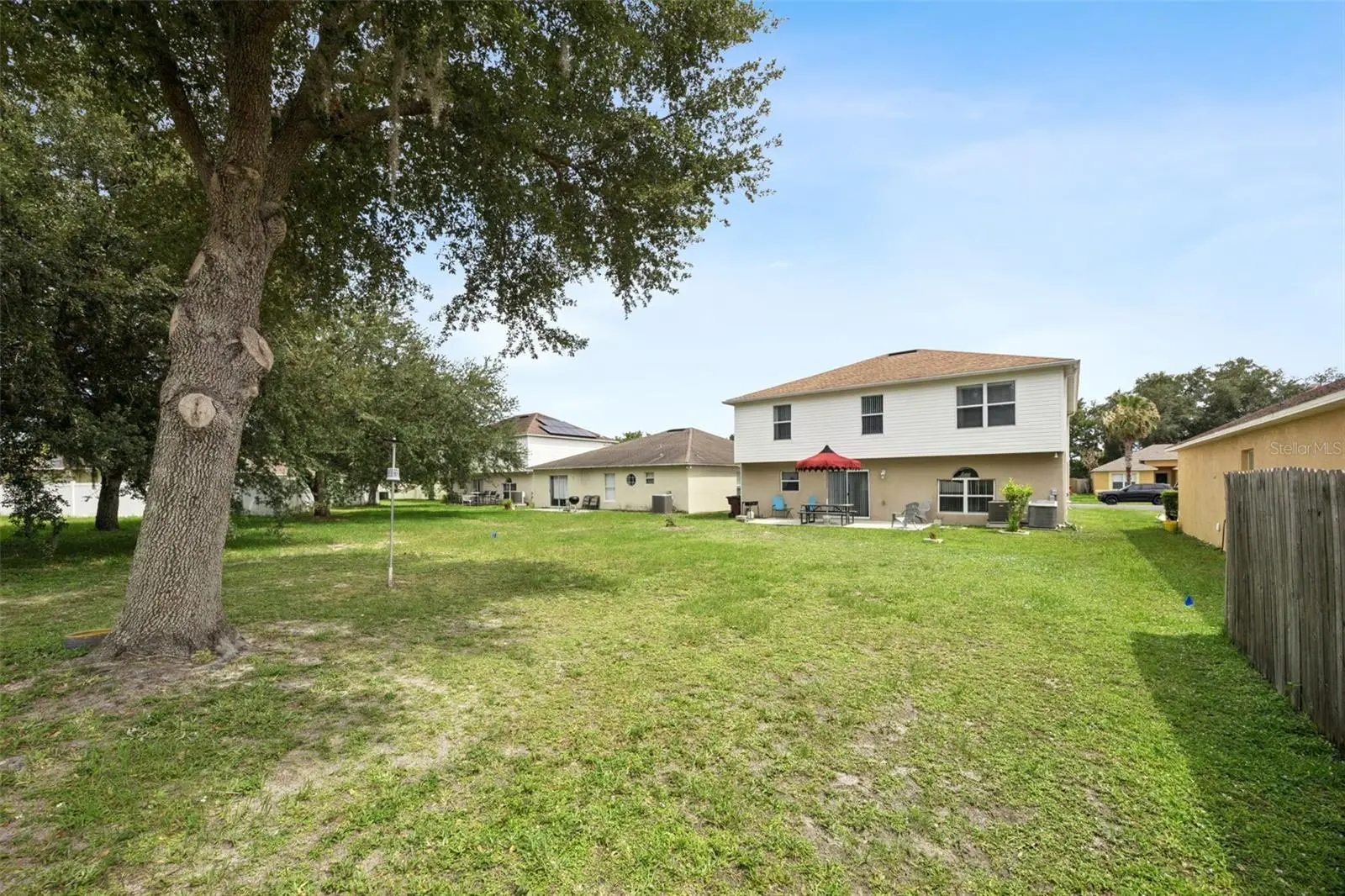 670 Brown Bear Court, FL