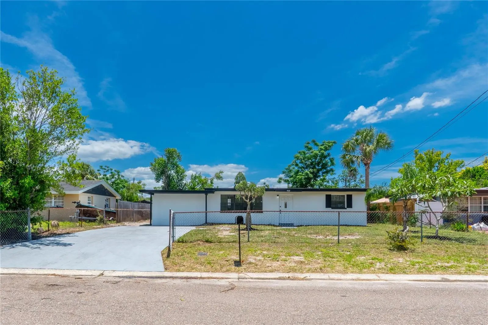 4112 Fairview Heights, FL