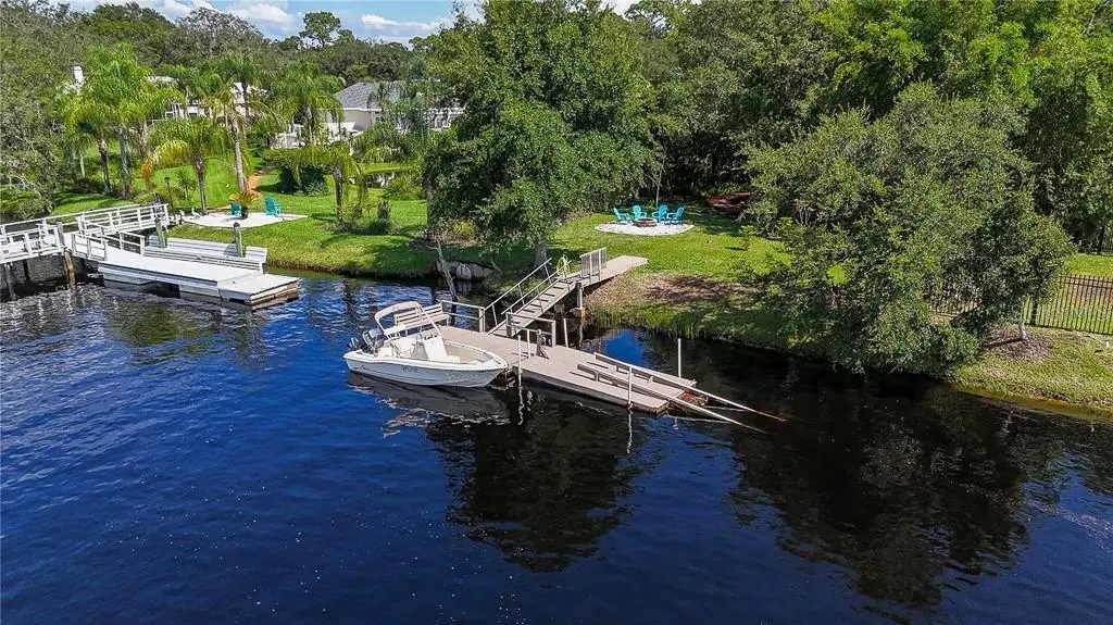 5852 Cachette De Riviera Court, FL