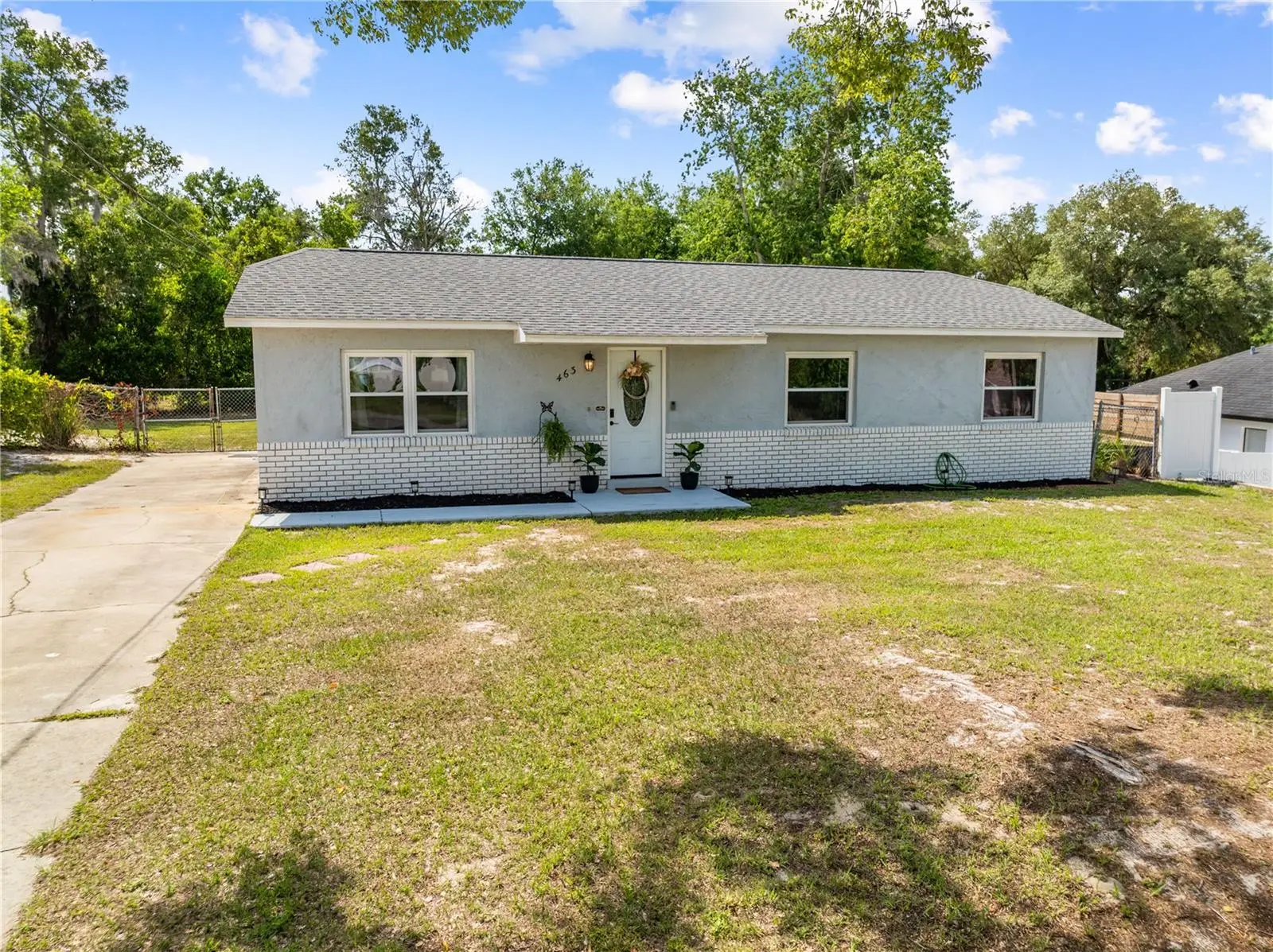463 Chestnut Court, FL