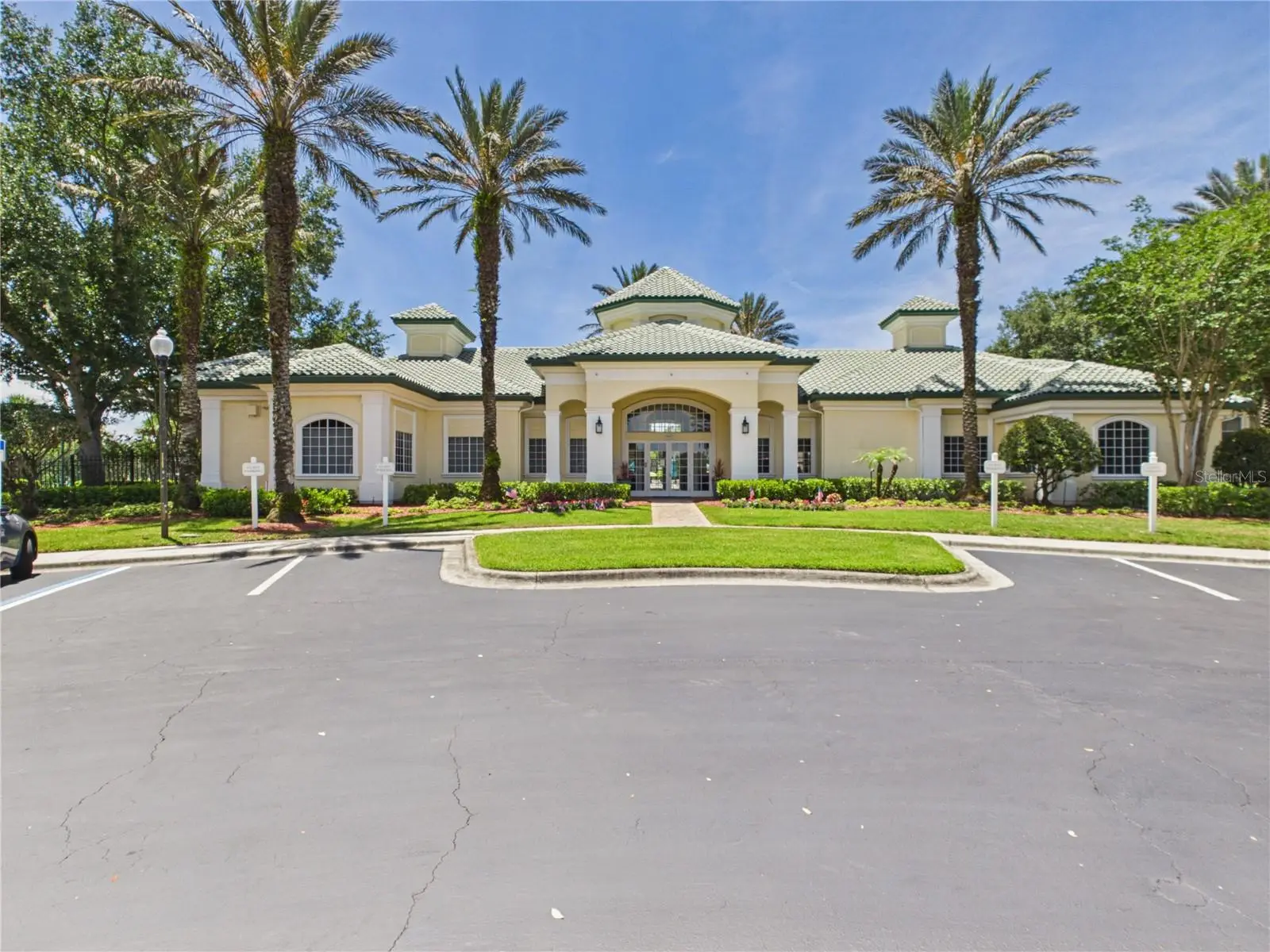 8816 Dunes Court, FL