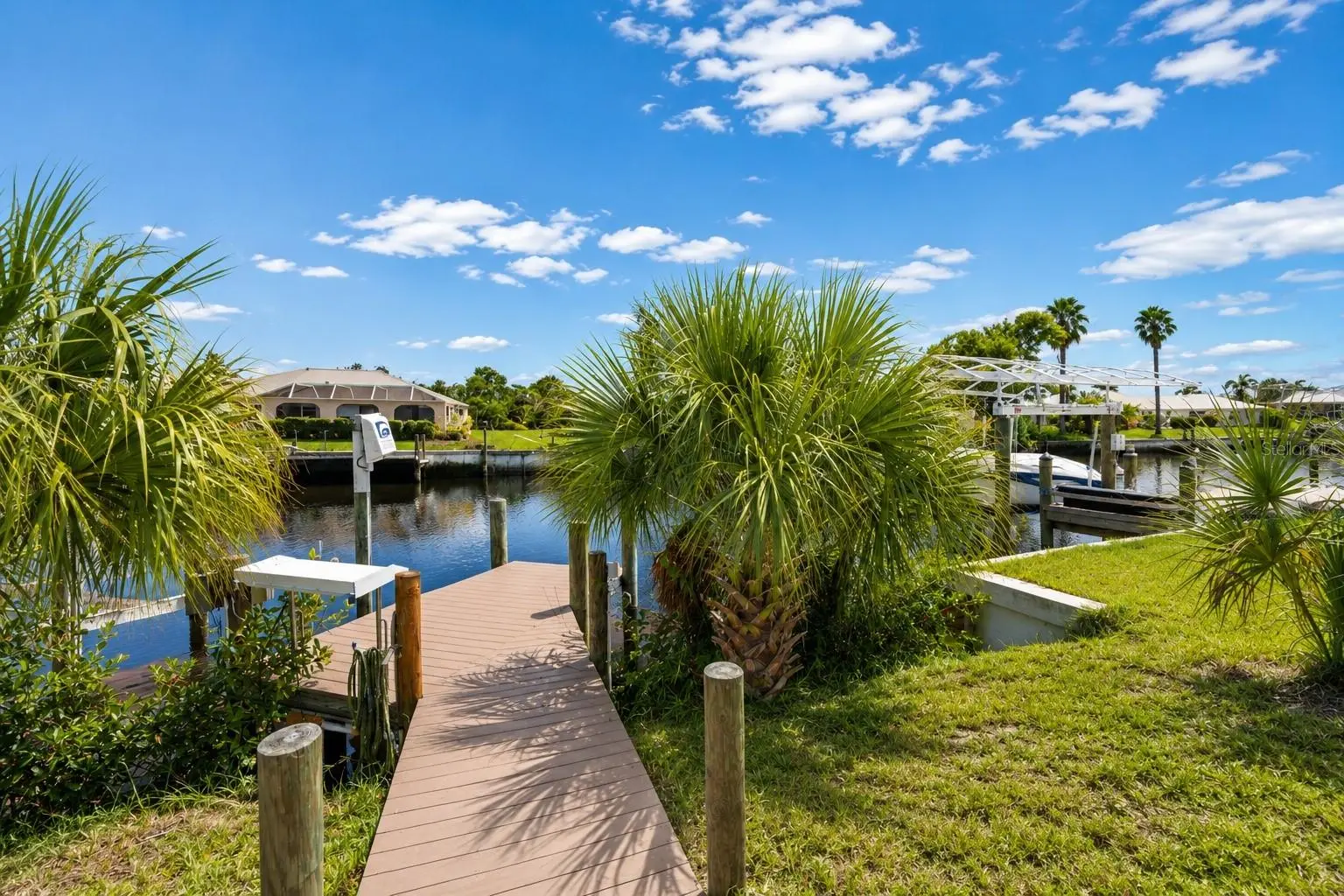 4394 Library Street, FL