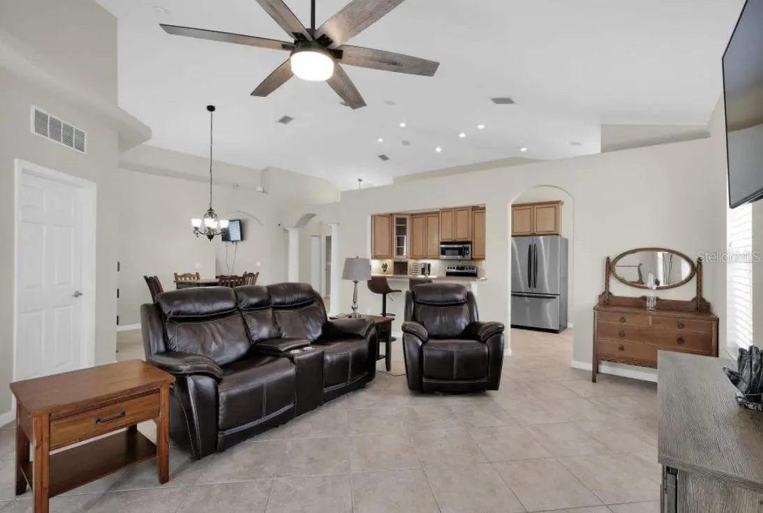 90 Waterside Parkway, FL