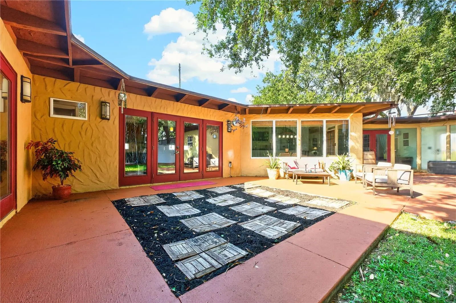 1835 Oak Lane, FL