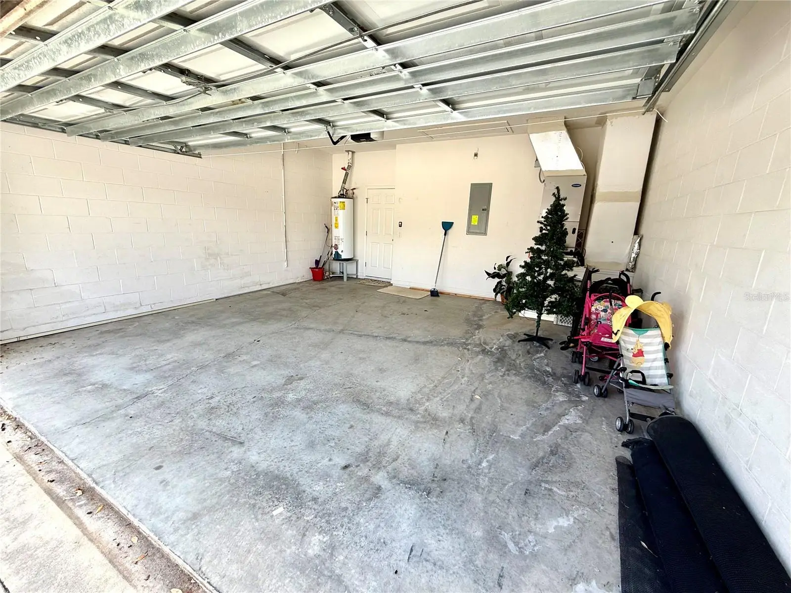 113 Plumoso Loop, FL
